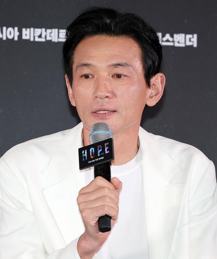 “황정민에 공포심 유발”…40대女 스토커 벌금 600만원 선고