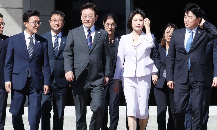 李대통령, 프랑스 국빈방문 출발…첨단분야 협력 확대 논의