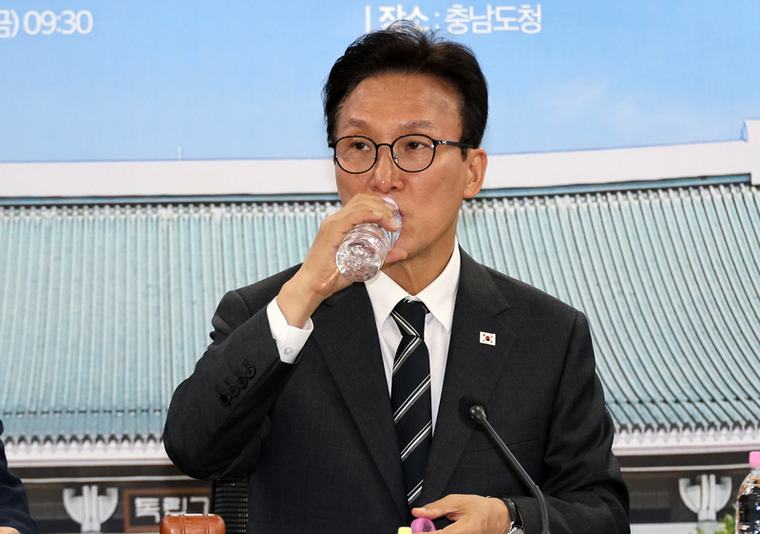 민주 전대 여론조사 조작의혹 유튜버, 김민석 고소