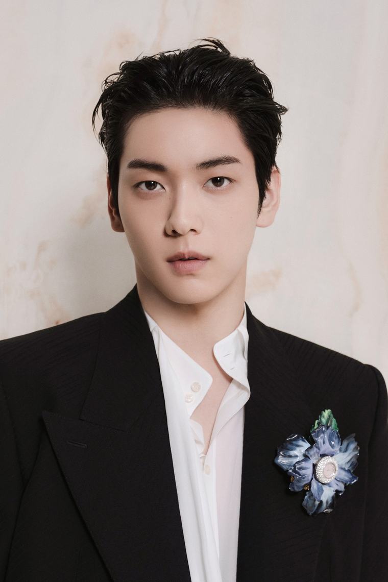 Soobin of Tomorrow X Together (TXT) appointed as the new global ambassador for Dolce&Gabbana