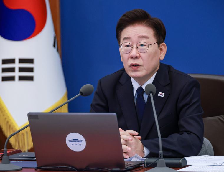 이 대통령 "한번의 연체가 발목 잡아선 안돼…다시 일어설 기회"