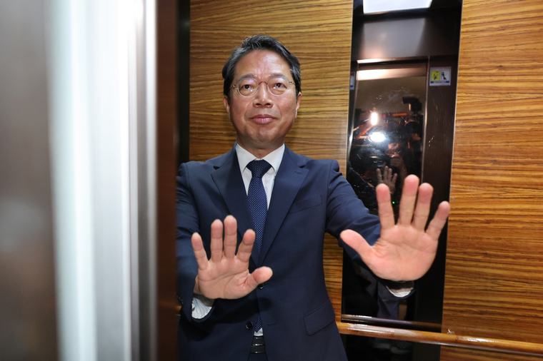 김승원 지키고 용혜인 버리나… 與, 검증 논란에 분리대응 셈법