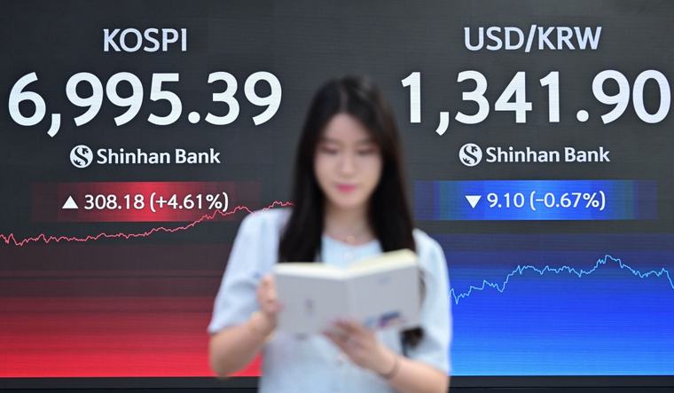 코스피 6900선 마감...7천 탈환 눈앞