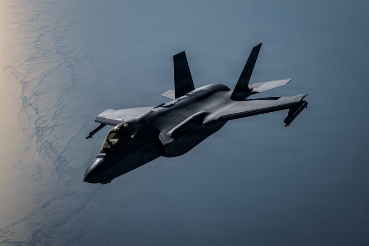 美중부사 “이란 해상봉쇄에 92척 항로 변경…F-35A도 순찰”