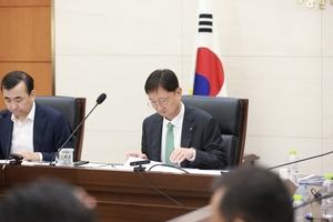 이찬진 "금융사, ETF 수수료 등 충실히 설명해야"