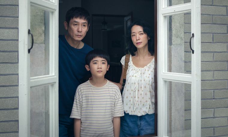 “가슴을 멎게하는 압도적 작품” “시대 초월해 남겨질 영화”… 베니스 매료시킨 ‘가능한 사랑’