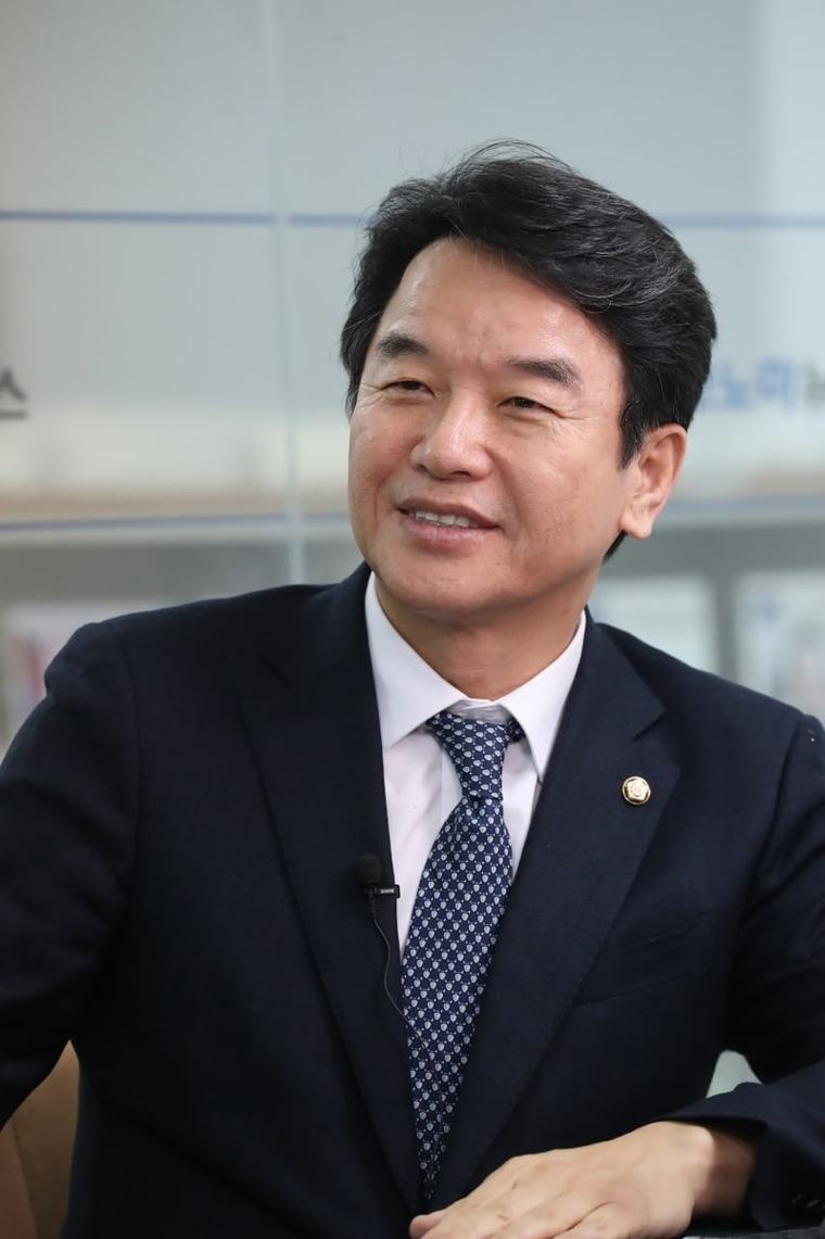 문진석 "김민석 연설에 공감…품격 사회로 바꾸겠다"