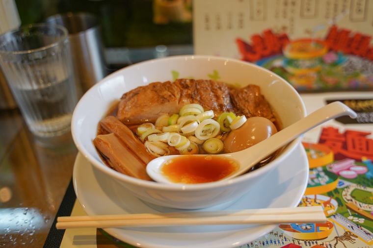 “틱톡 켜면 온통 일본”…영국인 일본 방문 1년 새 25% 늘었다