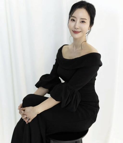 반민정, 6일 1세 연상 사업가와 결혼