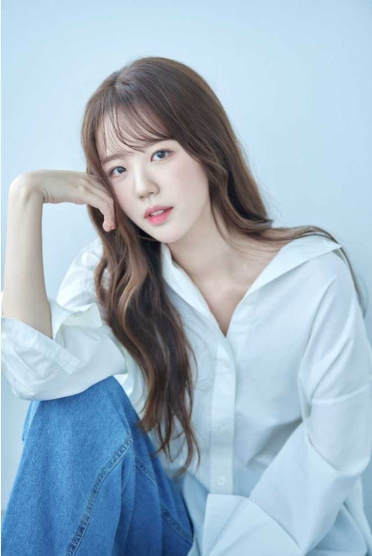 Ji Ye-eun wins the ‘2026 Brand of the Year Awards’ Entertainer of the Year