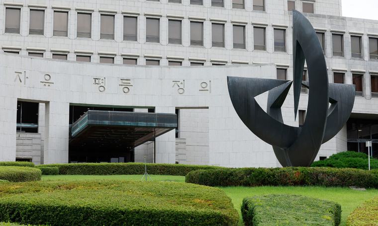 [사설] 초유의 대법관 재제청, 추천委부터 새로 구성해야