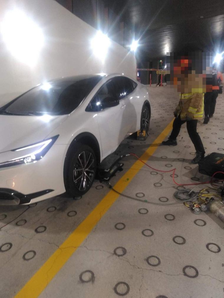지하주차장 내려가다 넘어진 30대, 뒤따르던 車에 깔려 숨져