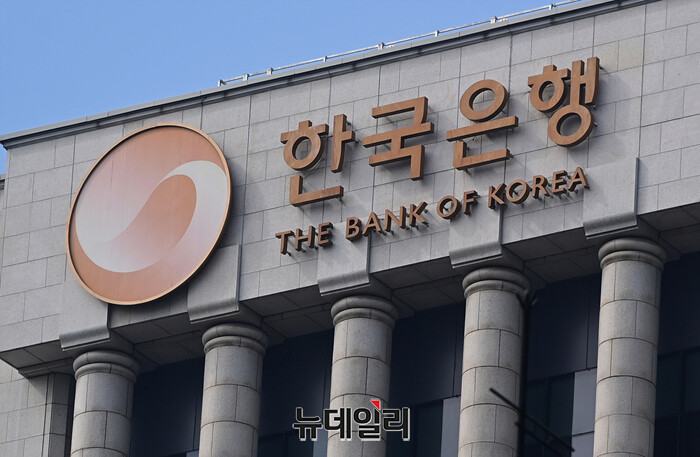 한은 “금리 1%p 오르면 '영끌' 가구 연체율 0.81%p 상승”