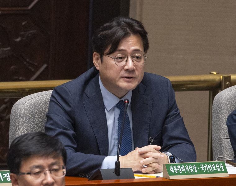 靑 “공소취소보다 조작기소 규명이 먼저…연임개헌 논란 유감”